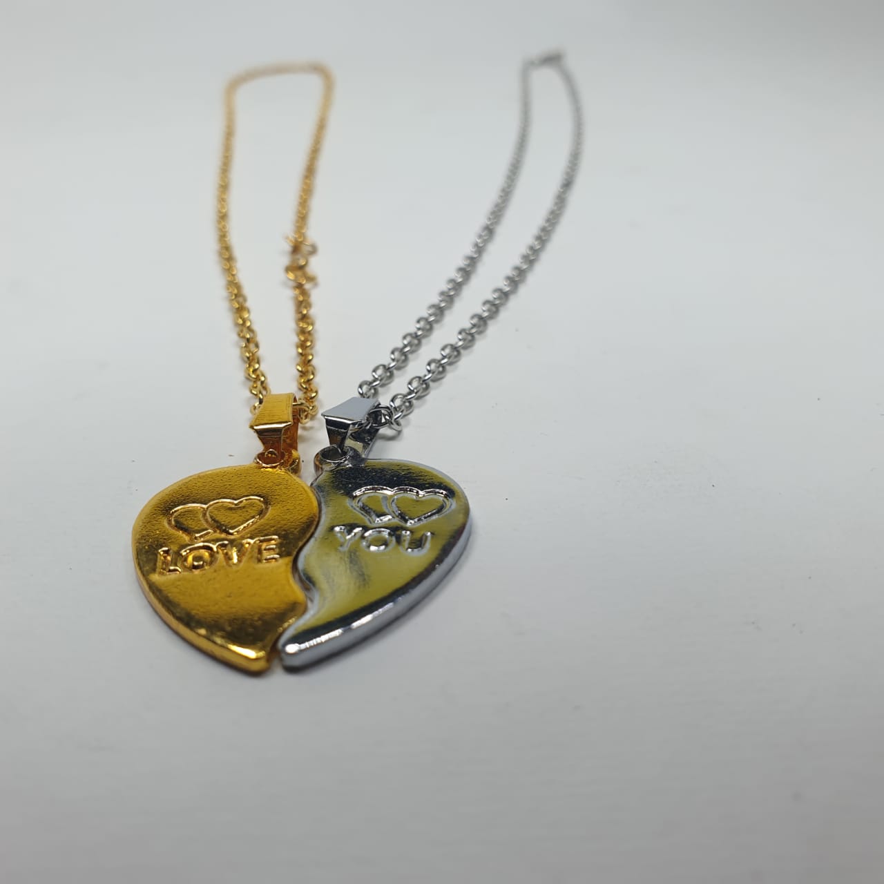 Silver Magnetic Broken Heart Necklace Locket For Friends Couples