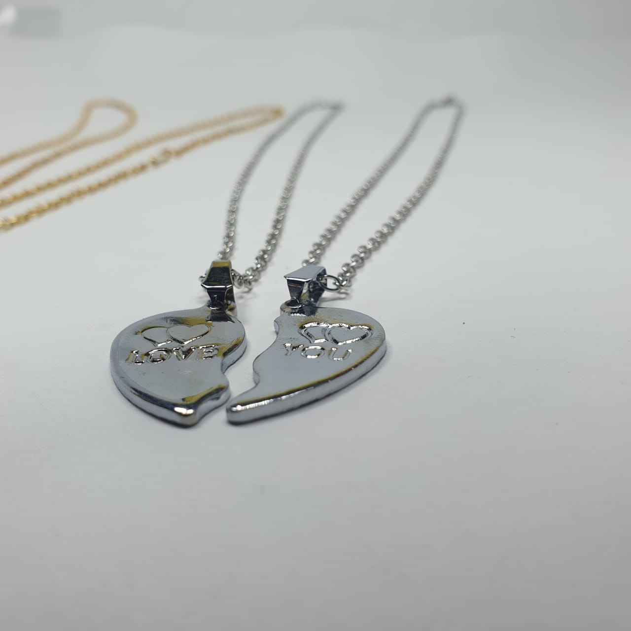 Silver Magnetic Broken Heart Necklace Locket For Friends Couples