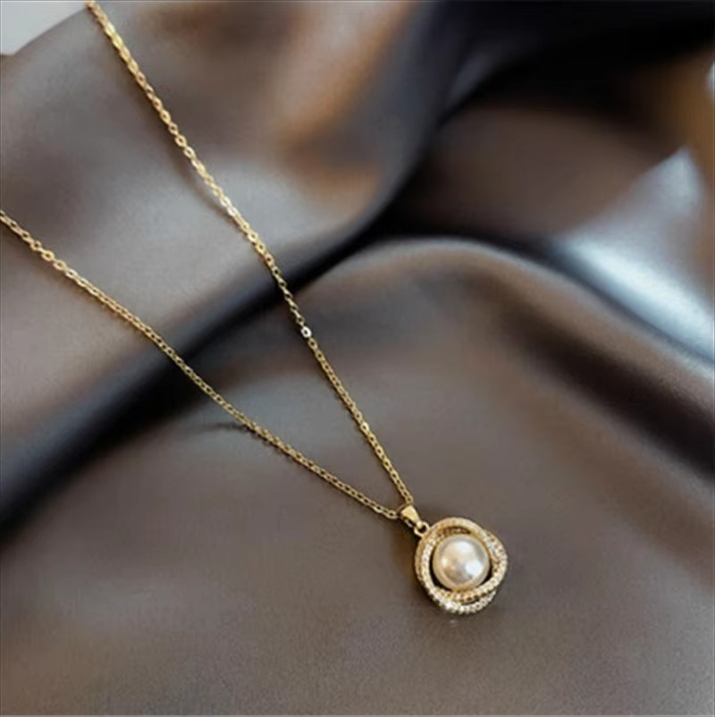 Trendy Pearl Pendant Necklace for Women Gold Color Metal Chain Rhinestone Necklaces